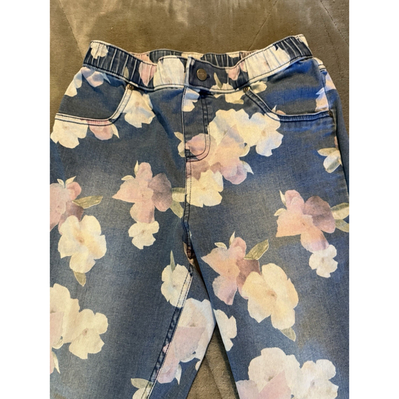 Hue Legging Jeans With White Flowers Denim Elastic Waist Size Small - Picture 2 of 13